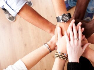 Rapporto UE: come promuovere tolleranza e responsabilità civile tra i giovani nell’UE?