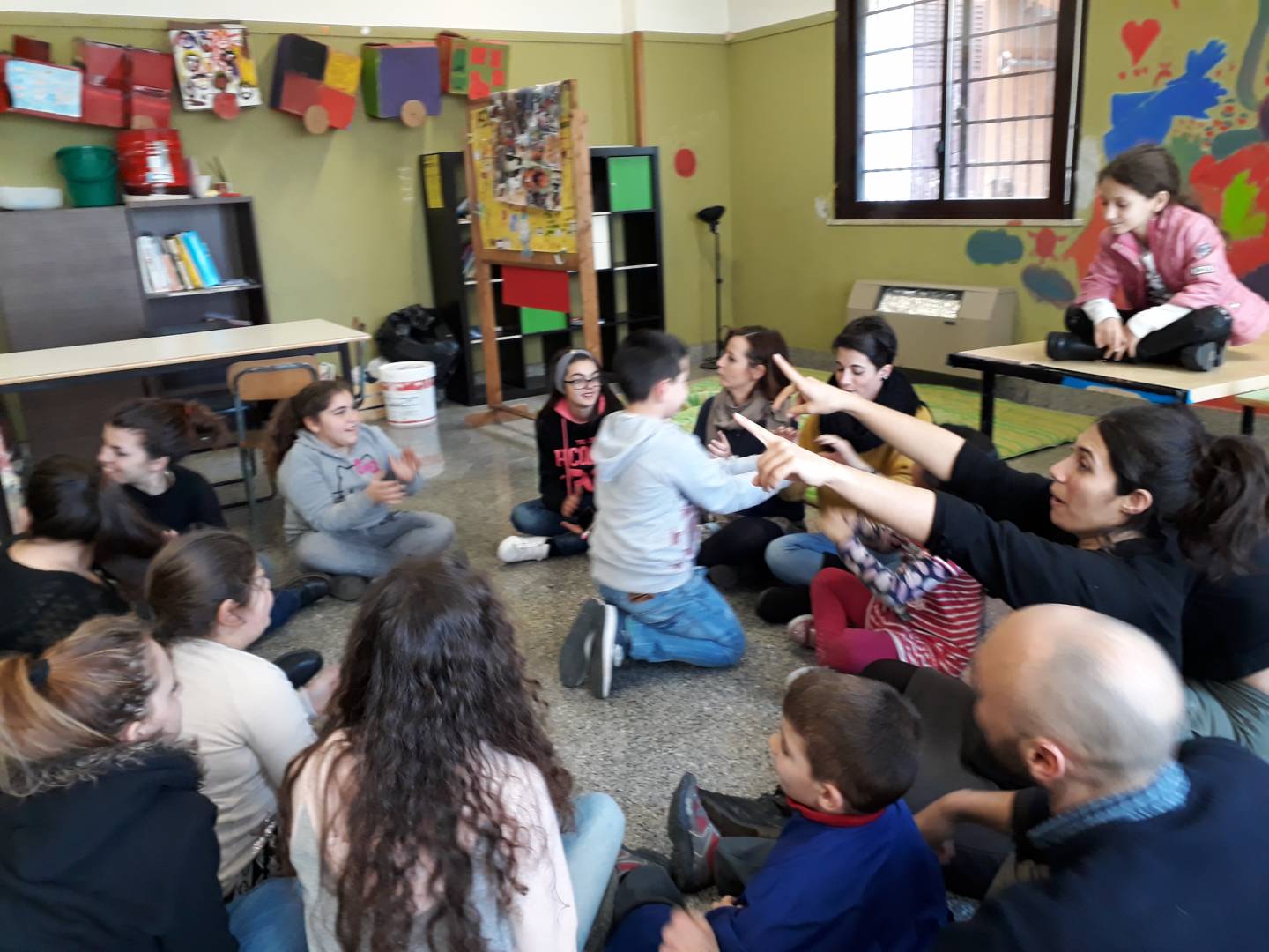 I ragazzi di Borgo Vecchio regalano aule rinnovate alla “Federico II”