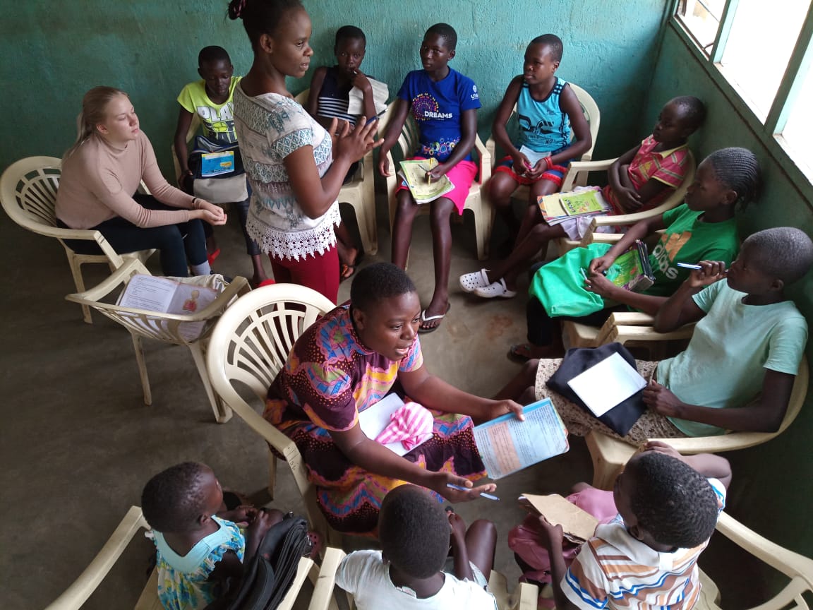 75569691_2381996355462000_1557443665100537856_n