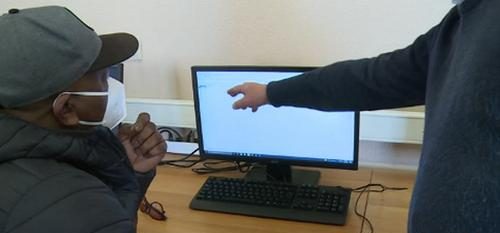 Torna il corso di informatica gratuito per genitori